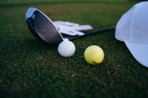 Practice 10 Deal - 10 medium buckets and 2 of golf $115